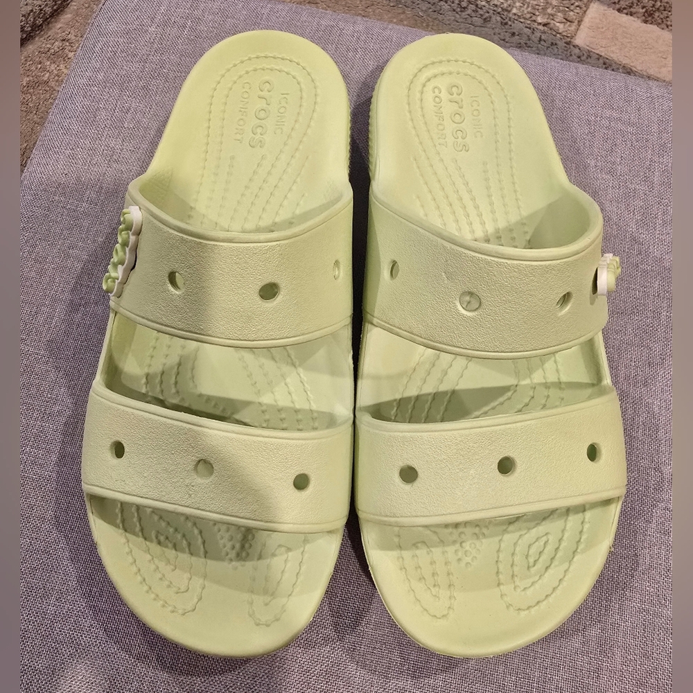 CROCS Light Green Slide Sandals With 2  Jibbitz, Women Size 9